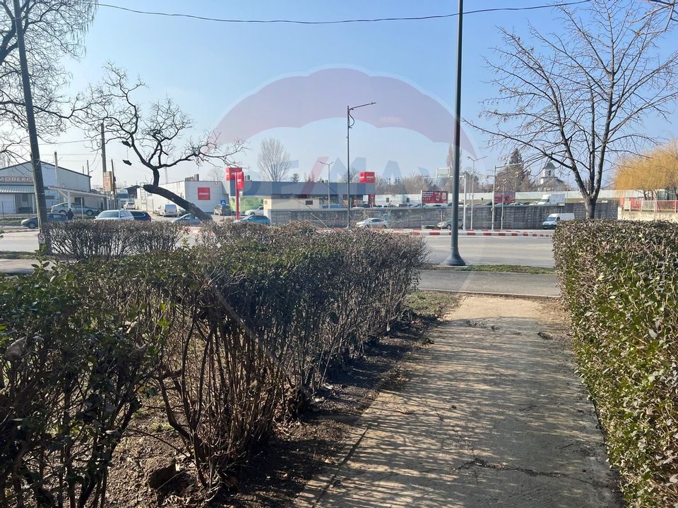 130sq.m Commercial Space for rent, Vest area