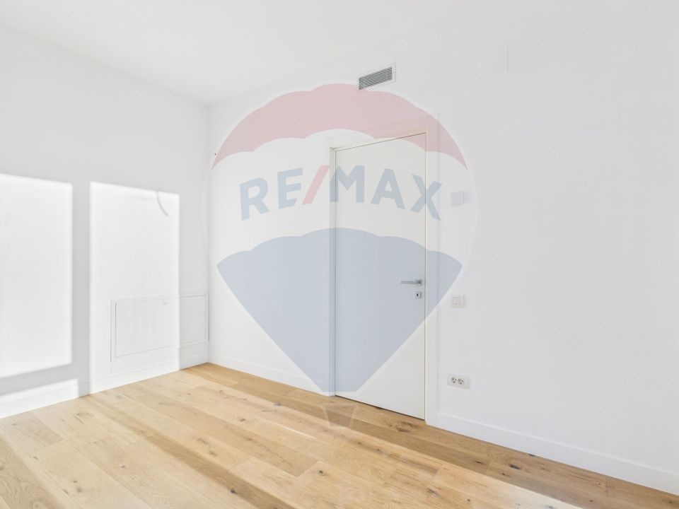 Vila moderna cu finisaje premium in Amber Forest – zona de Nord