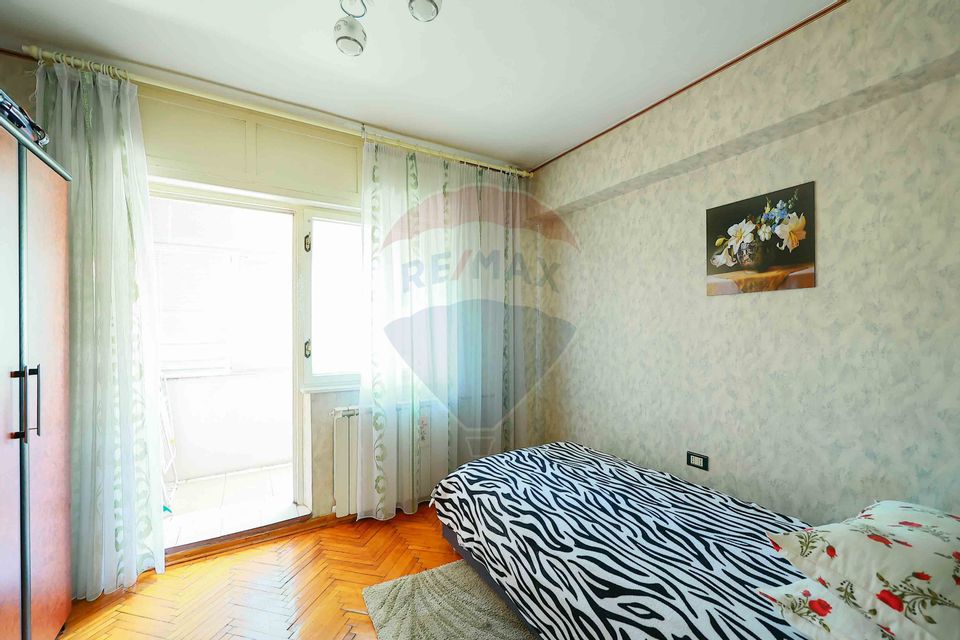 Apartament 4 camere de vânzare în zona Ștefan cel Mare-Transilvaniei