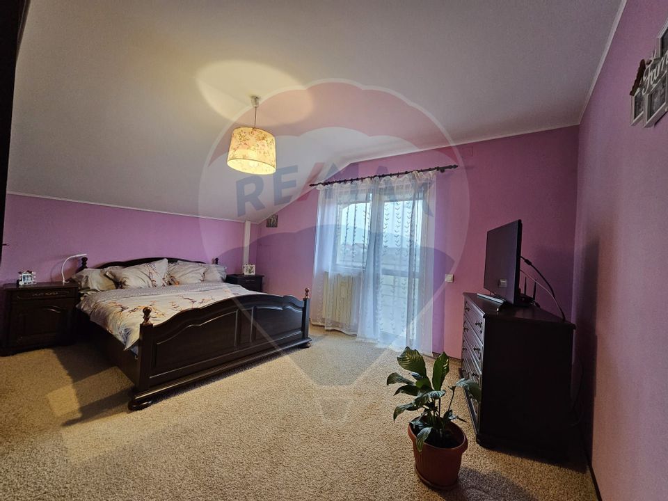5 room House / Villa for sale