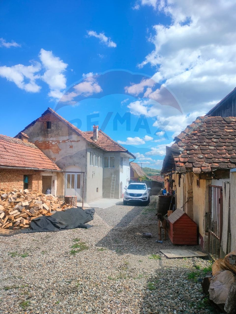 Casă la tara in satul Retis, comuna Bradeni, aproape de Sighisoara