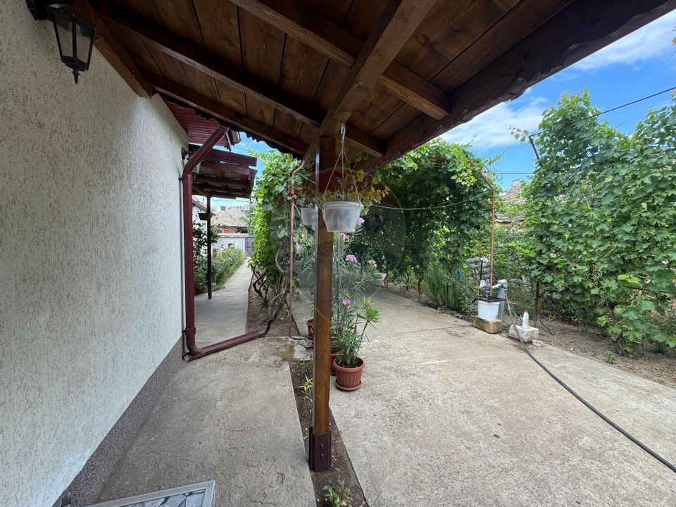 Casă / Vilă cu 6 camere de vânzare în zona Ultracentral