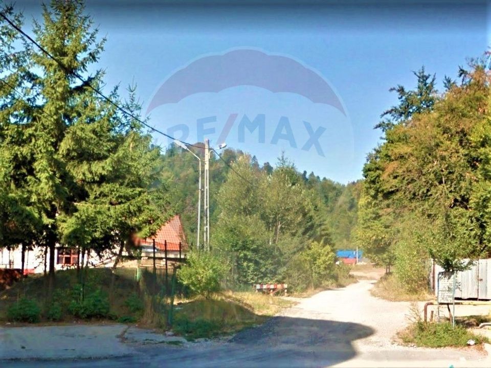 Teren Brasov - Noua, la marginea padurii, 929mp