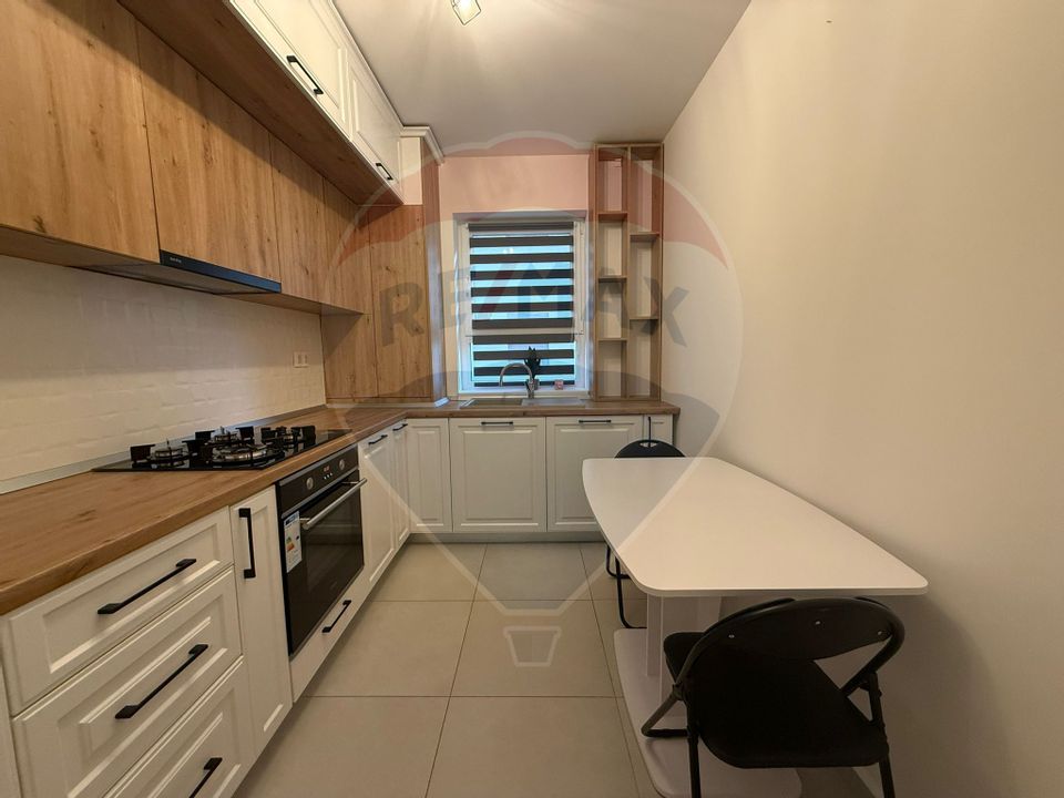 3 room Apartment for rent, Tractorul area