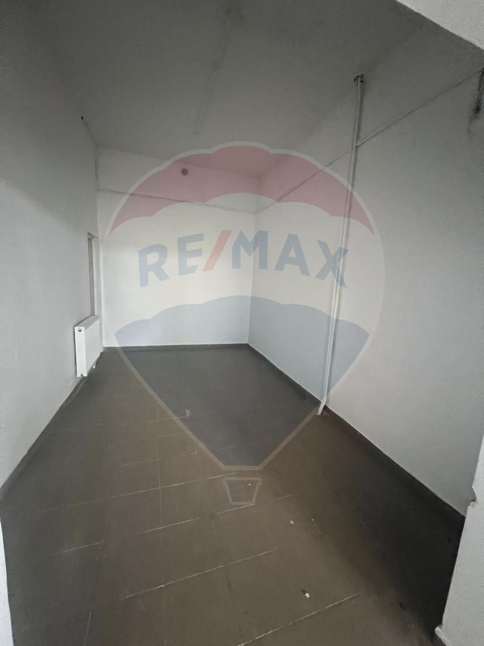 200sq.m Commercial Space for rent, Brailei area