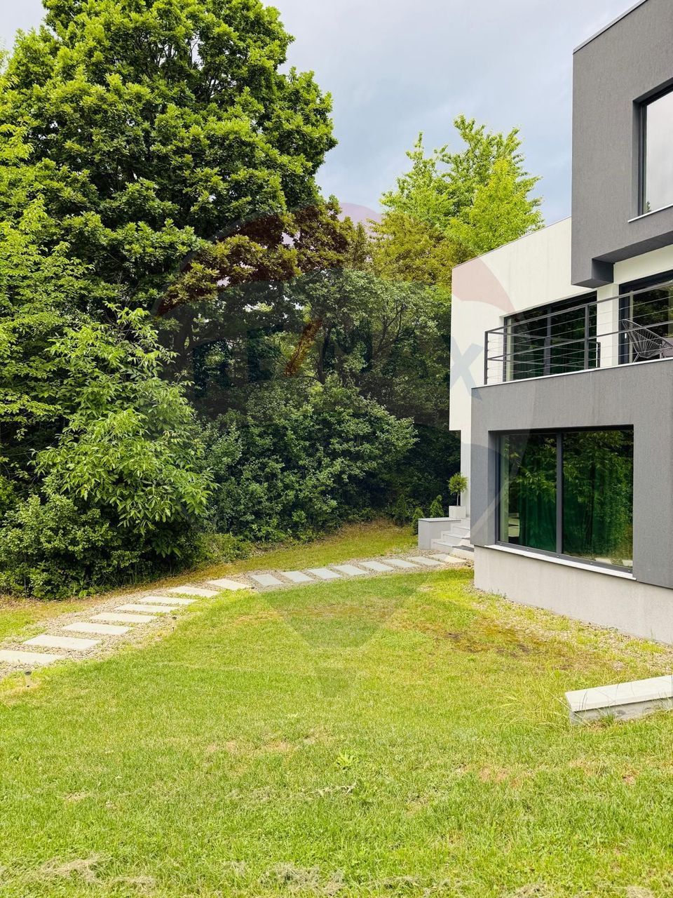 280sq.m Special Property for sale