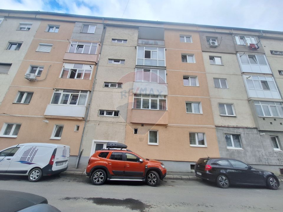 Apartament decomandat, doua bai,  de 70 mp utili in Sibiu