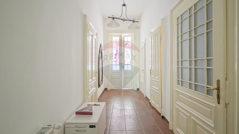 Apartament de închiriat in Centrul Istoric, pretabil regim hotelier