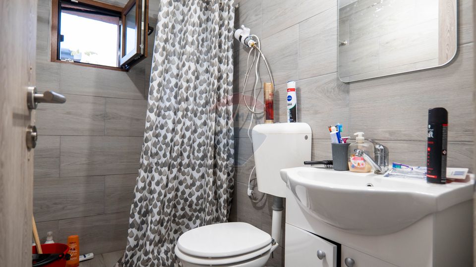 4 room House / Villa for sale, Periferie area