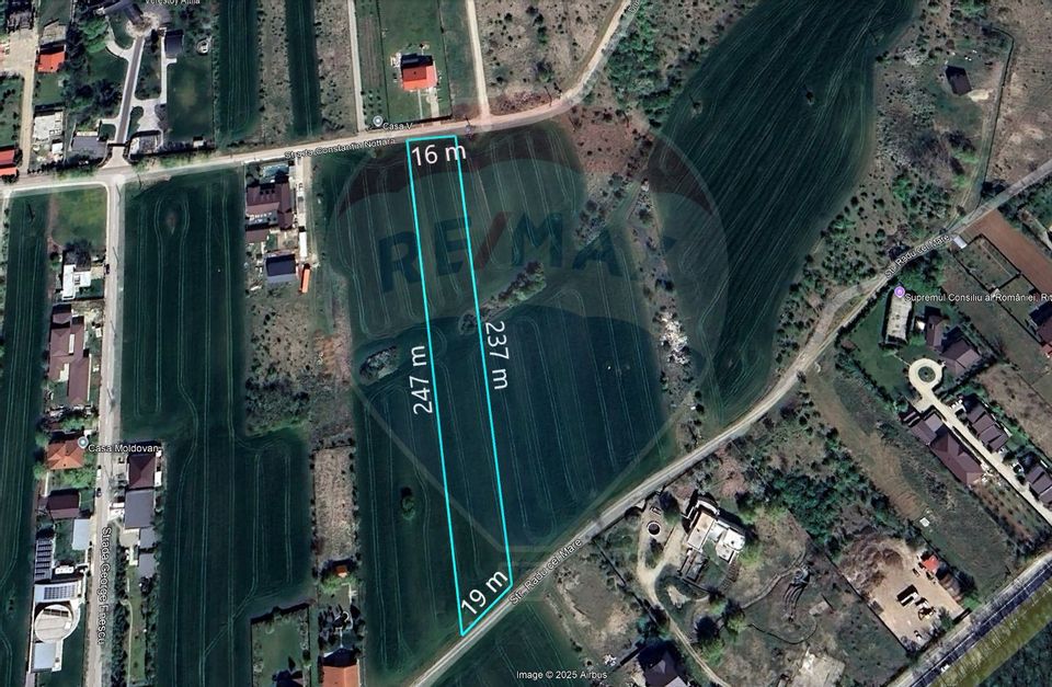 Teren intravilan, 3916 mp, dubla deschidere, Vladisceasca