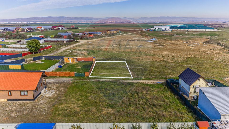 COMISION 0% | Teren 550 mp intravilan Cărpiniș, utilități, acces drum