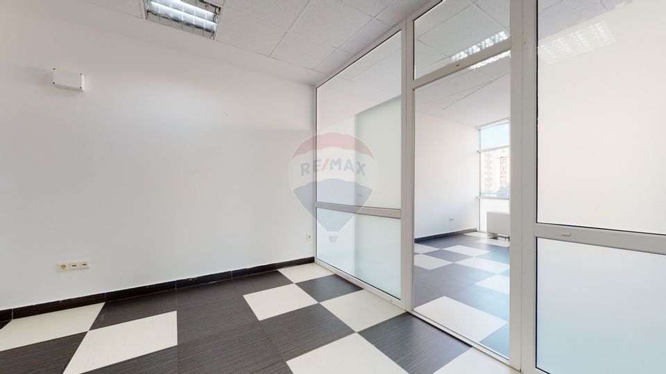 120sq.m Office Space for rent, Central area