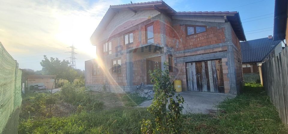 6 room House / Villa for sale, Stupini area