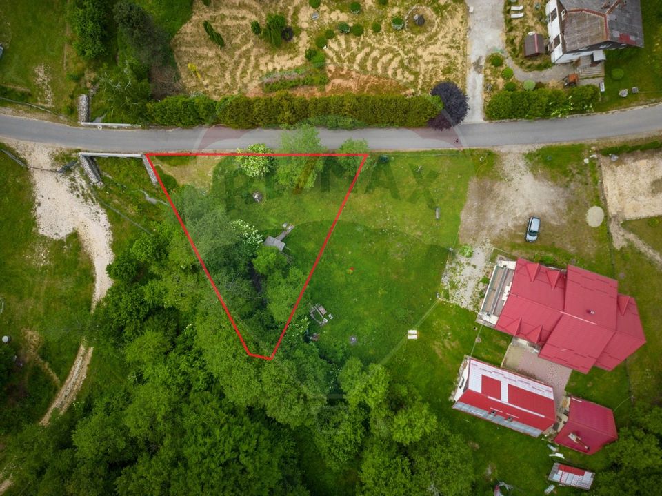 Land 685sqm Rasnov / Strada Cheisoara