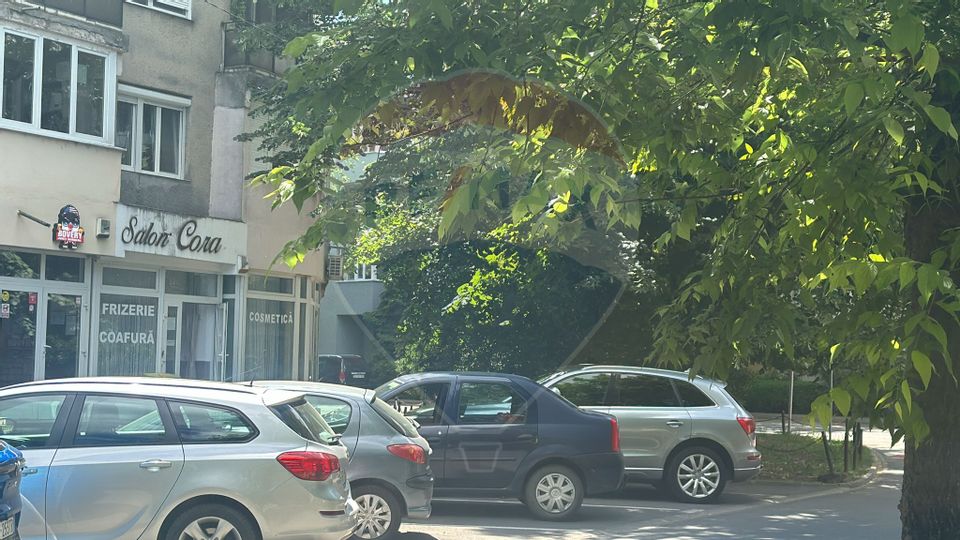 30.55sq.m Commercial Space for rent, Calea Aradului area