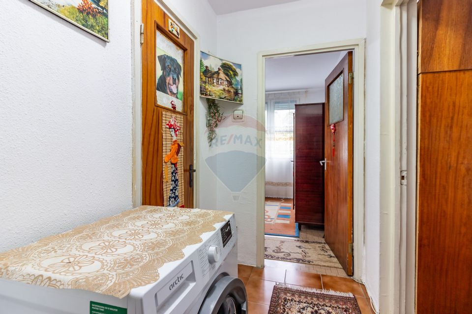 3-room apartment – Huedin street – rehabilitated block – quiet area