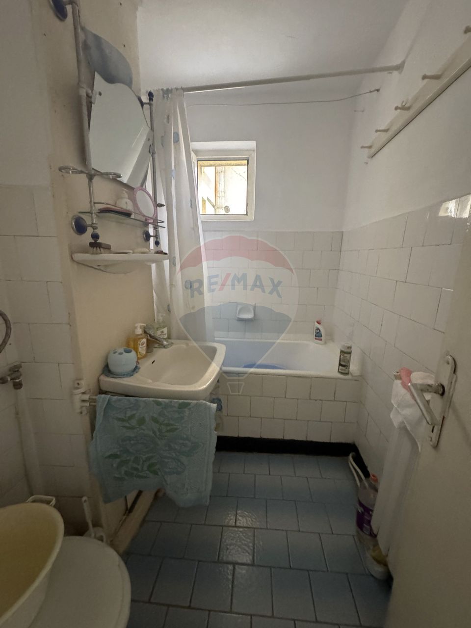 Apartament 3 camere de vanzare Zona Aleea Rotunda