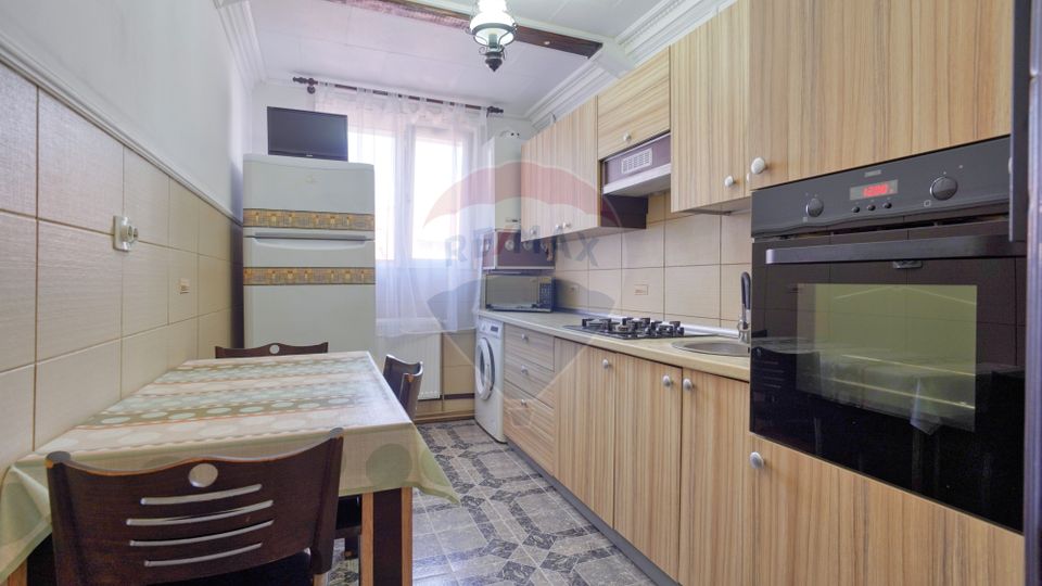 Apartament cu 3 camere, de vânzare, Str. Argintului,  Tractorul