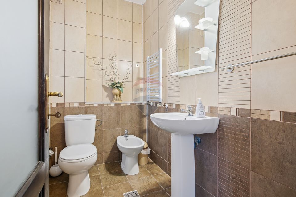 PENTHOUSE ULTRACENTRAL CU PRIVELISTE PANORAMICĂ | 3 CAMERE