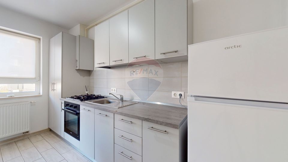 2 room Apartment for rent, Tractorul area