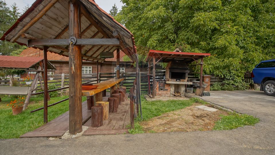 Vilă 12 camere  1.091 mp construiți Poiana Brașov