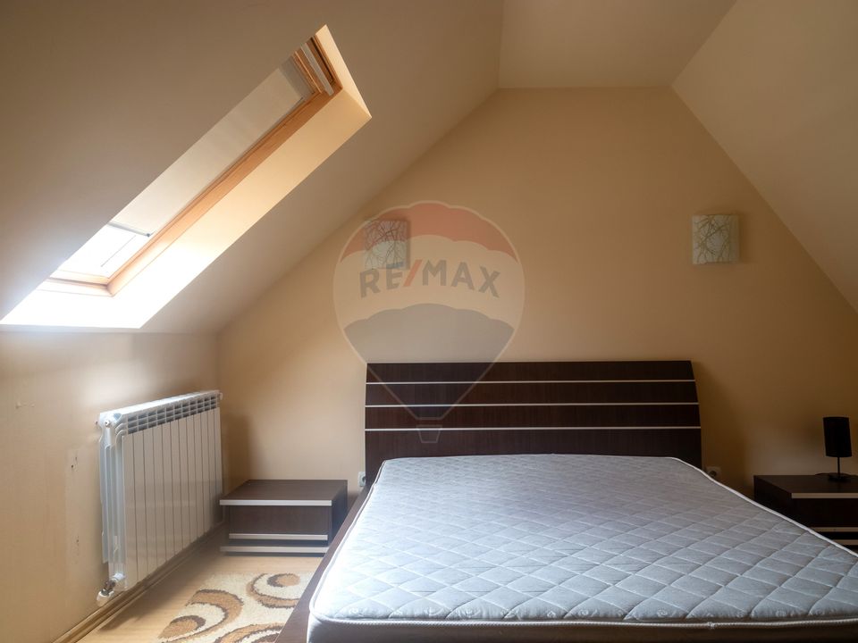 Casă / Vila cu 6 camere de vânzare în Predeal