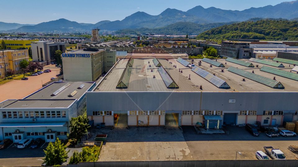 Hala 1870 mp, Parcare, Pod rulant 18 T