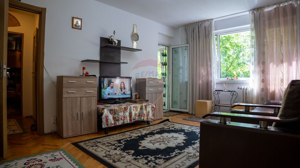 Vanzare apartament 2 camere semidecomandat, Bucurestii Noi