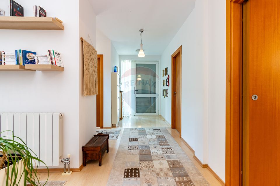 Casă / Vilă in Corbeanca, langa lac, zona exclusivista