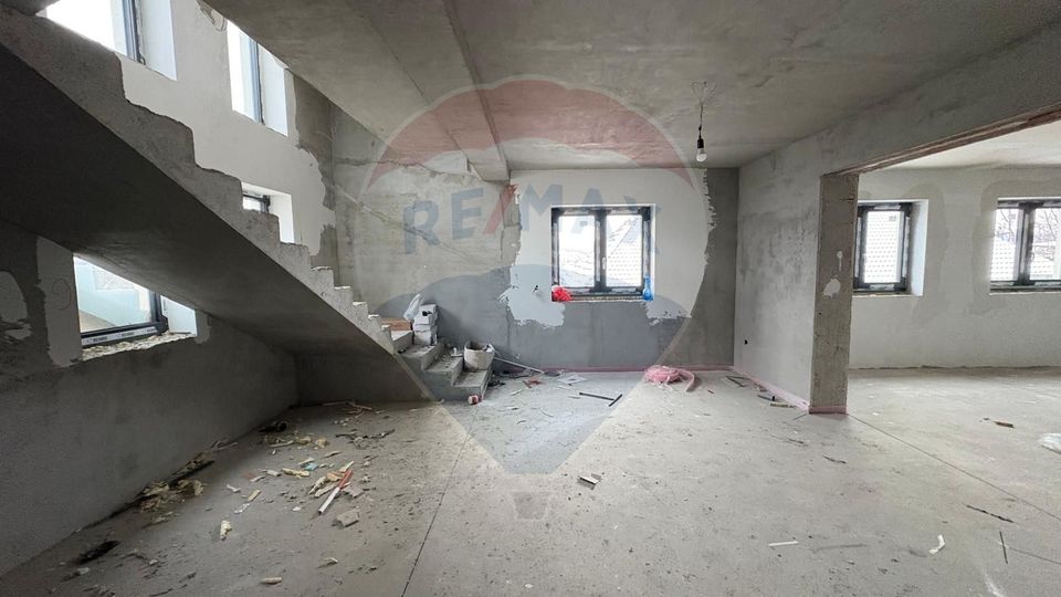 Casa noua, premium, cu panoramă superbă asupra orașului