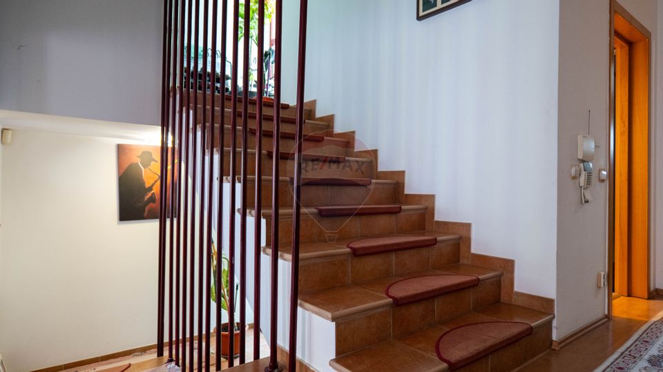 7 room House / Villa for sale