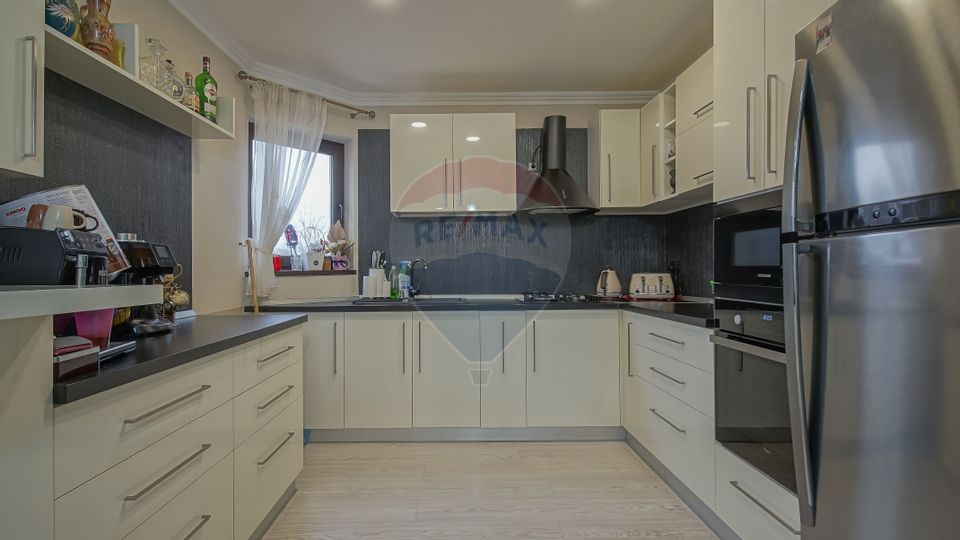 5 room House / Villa for sale