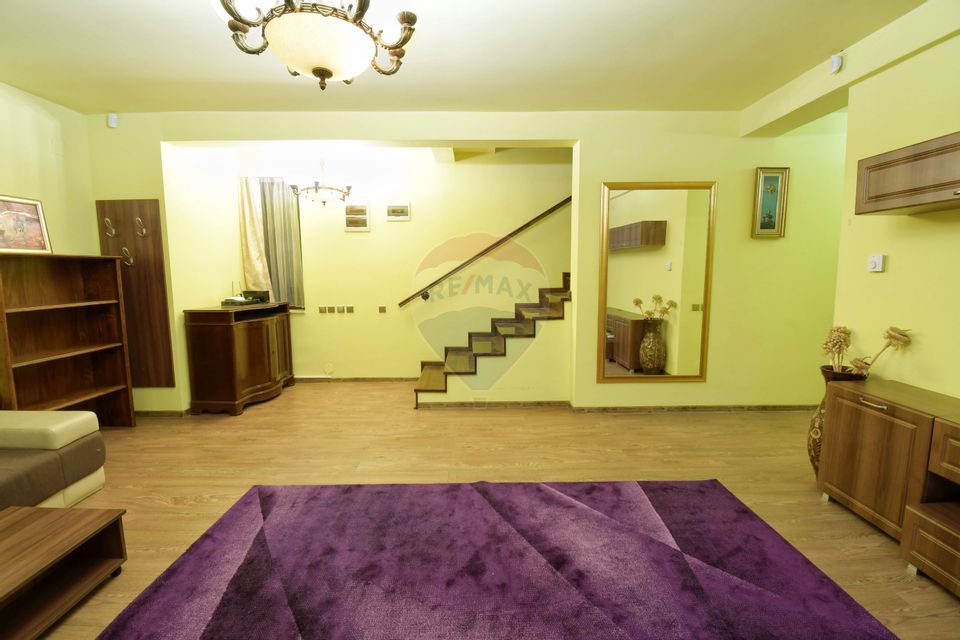 Casa cu 5 camere de inchiriat, zona Becas