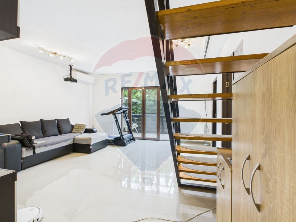 5 room House / Villa for sale