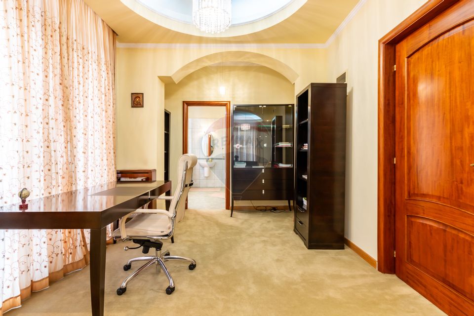 Villa with 11 rooms for sale Zagazului/Herastrau
