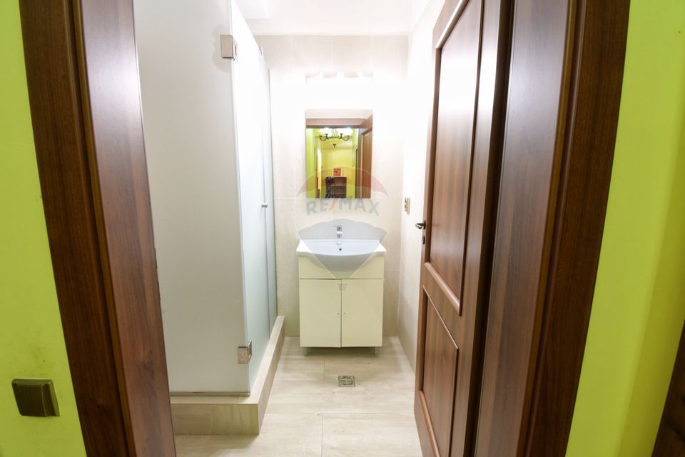 Casa cu 5 camere de inchiriat, zona Becas