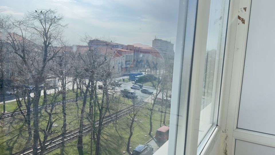Apartament cu 3 camere de închiriat în zona Podgoria