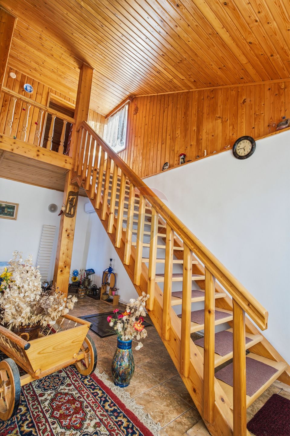 Casă / Vilă cu 4 camere de vânzare