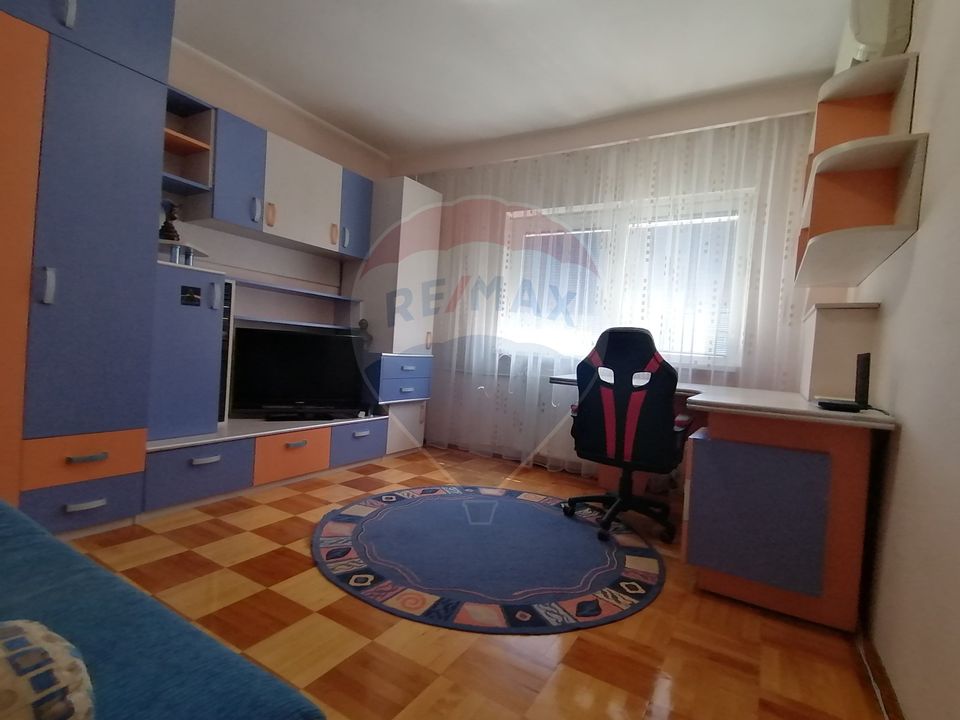 Apartament 3 camere in zona Decebal la 2 minute de metrou Piata Muncii