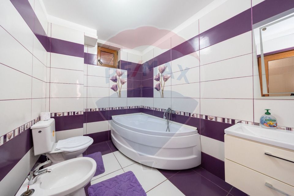 Casă individuală cu garaj și curte, 148 mp utili, zonă de case