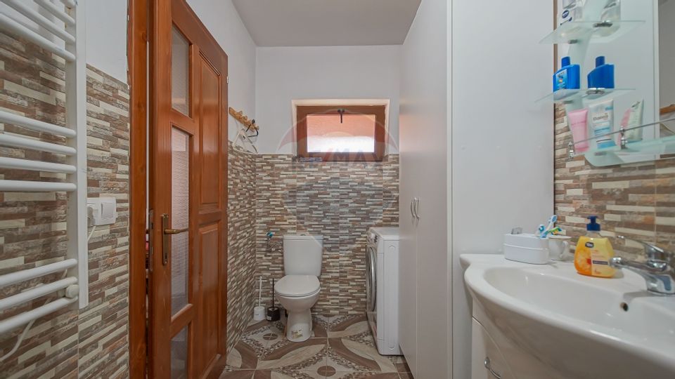 REZERVAT |Casa de vanzare Bradet|Casa de vacanta|Spatiu Comercial