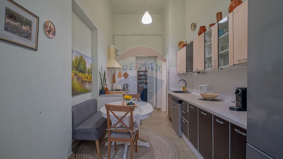 REZERVAT | 3 CAMERE 113 CU PARCARE | 4M INALTIME | CENTRU ISTORIC