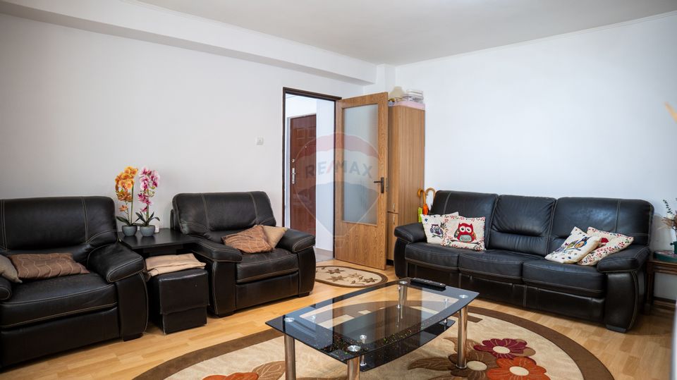 Oferta - vanzare apartament 2 camere stradal, cu centrala, Baicului