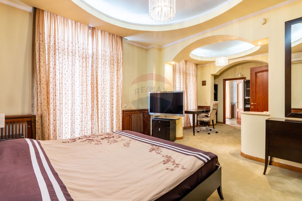 Villa with 11 rooms for sale Zagazului/Herastrau