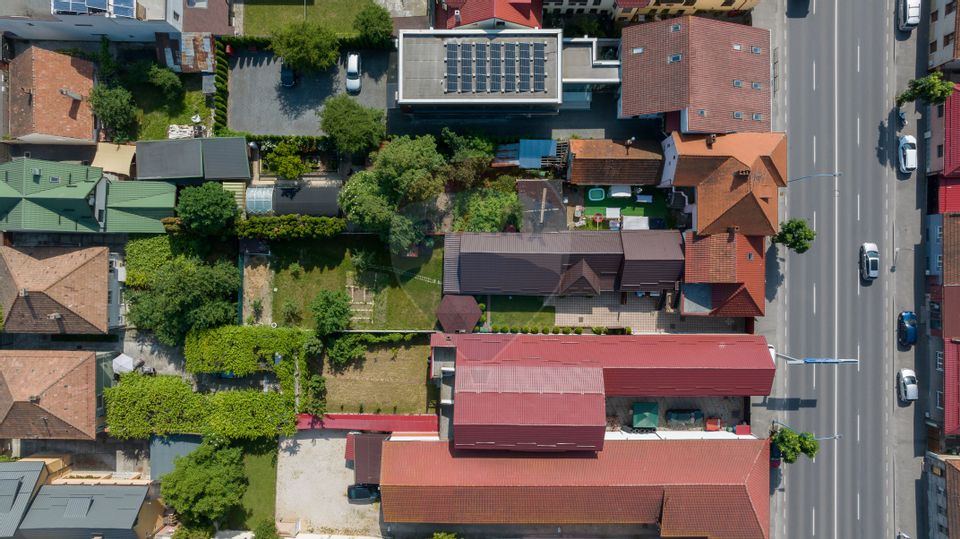 8 room House / Villa for sale, Aurel Vlaicu area