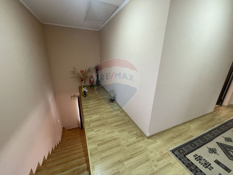 5 room House / Villa for sale