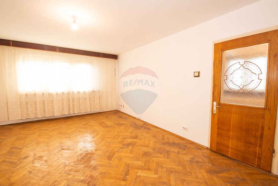 Casa individuala cu 7 camere, de vanzare 250 mp utili,  Buzau
