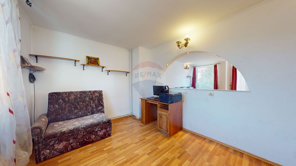 Casă individuală de vânzare | P+E+M | Central | Cristian