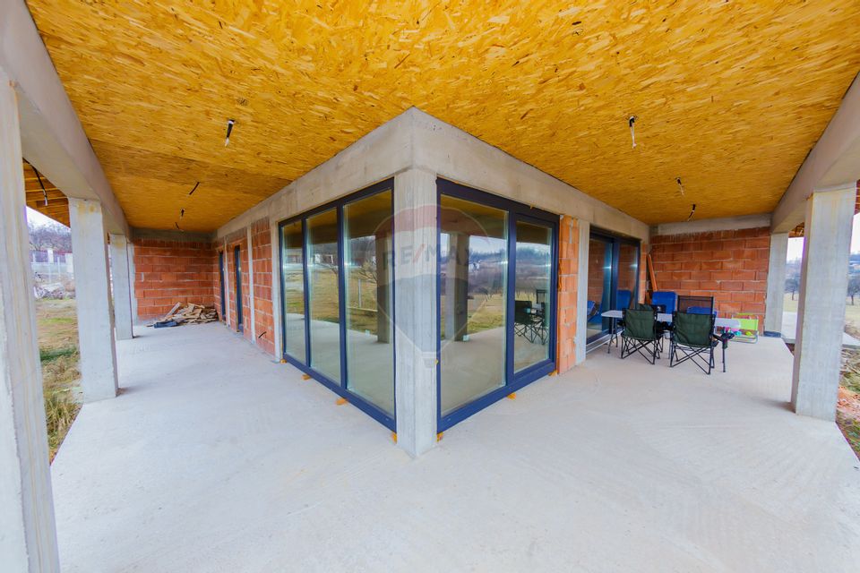 7 room House / Villa for sale, Est area