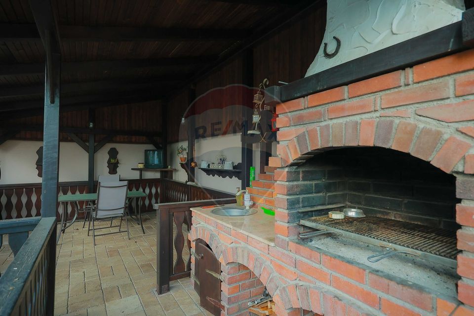 Casă 5 camere cu garaj, 230 mp utili, teren 503 mp, Nufărul, Oradea